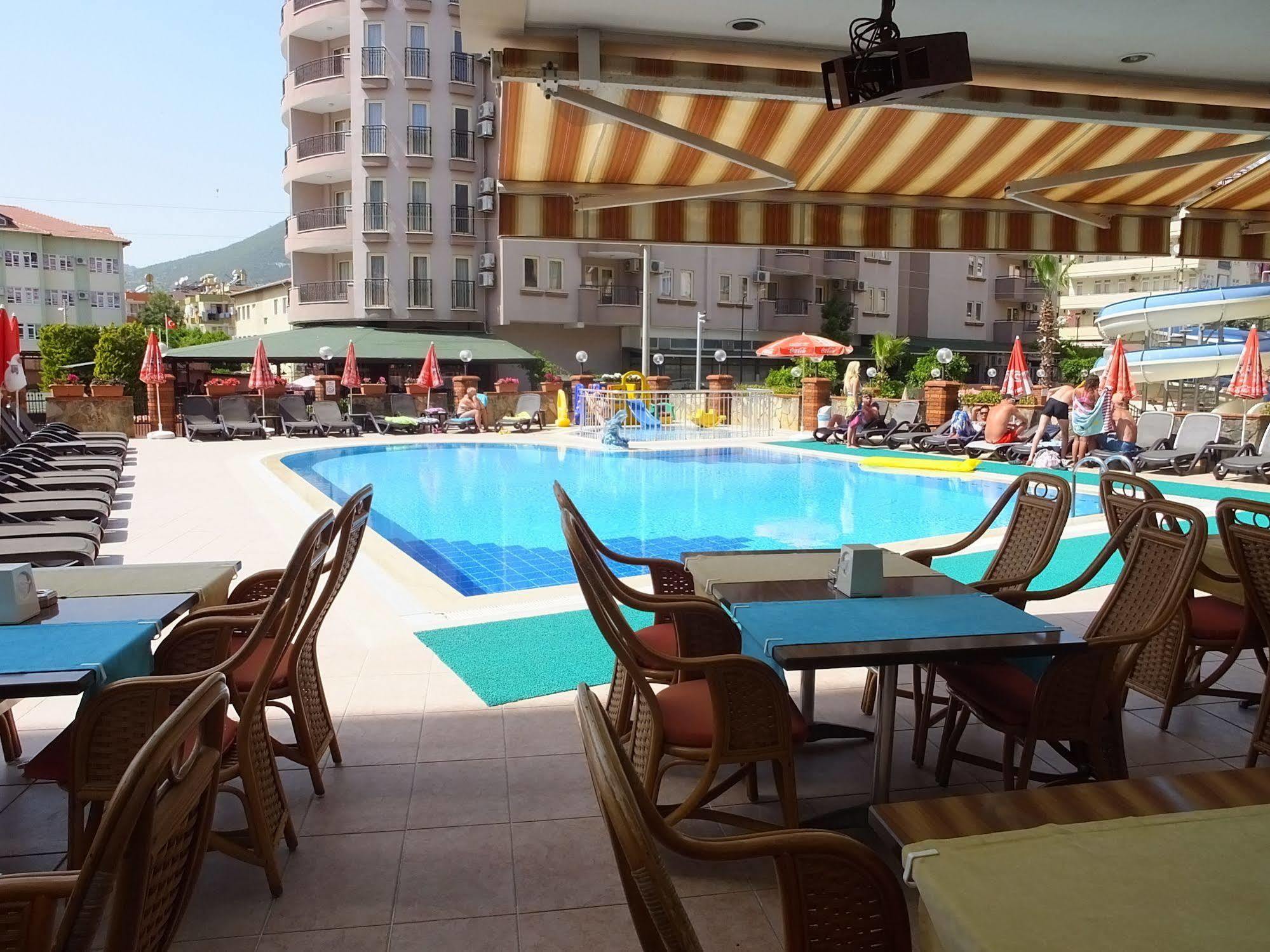 Riviera Apart Alanya Buitenkant foto
